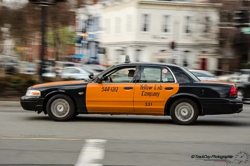 The Crown Victoria's Features and Advantages for Taxi Service